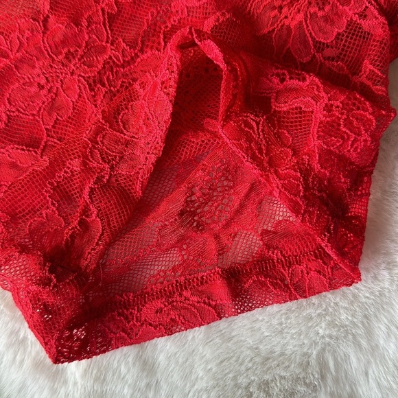 VERY SEXY VICTORIA SECRET
Monogram Shine Patch Lace Boxer Brief - Picture 3 of 11